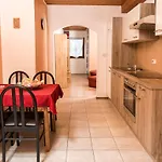 Apartmenthaus Weber アルラッハ