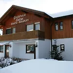 Apartmenthaus Weber * アルラッハ